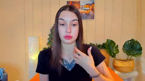 Snapshot of pauline_soul chatting on 12/18/24, 04:53 Liss online show from 12/18/24, 04:53