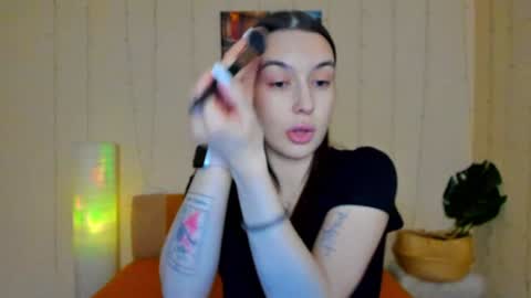 Snapshot of pauline_soul chatting on 02/01/25, 12:29 Liss online show from 02/01/25, 12:29