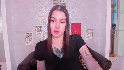 Snapshot of pauline_soul chatting on 02/17/25, 01:58 Liss online show from 02/17/25, 01:58
