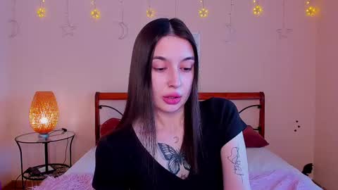 Snapshot of pauline_soul chatting on 02/21/25, 05:46 Liss online show from 02/21/25, 05:46