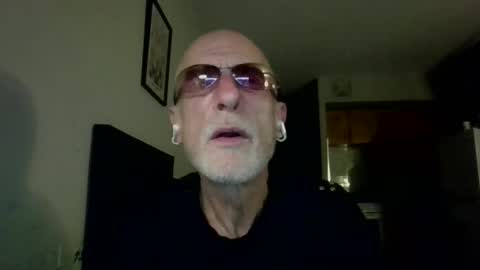Snapshot of pauljoseph611656 chatting on 11/22/25, 11:09 pjvan online show from 11/22/25, 11:09