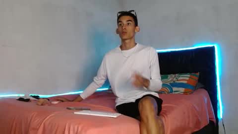 Snapshot of paulosex12 chatting on 10/22/25, 11:59 paulosex12 online show from 10/22/25, 11:59