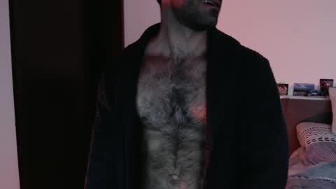 Snapshot of paulripped chatting on 03/08/25, 12:44 Paul online show from 03/08/25, 12:44