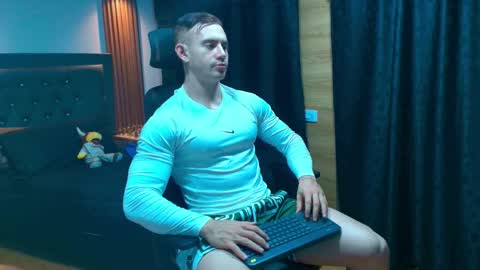 Snapshot of paulthompson_ chatting on 04/03/26, 05:16 Paul online show from 04/03/26, 05:16