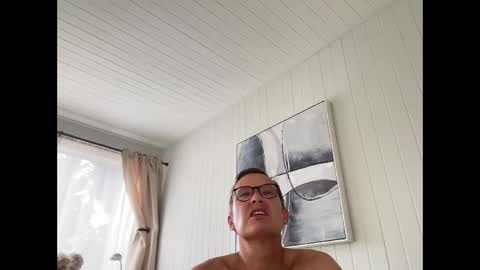 paulwill2377 online show from 09/30/25, 12:48