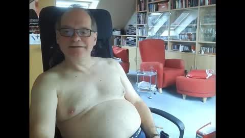 Pavlov aka Peter online show from 03/17/26, 08:17