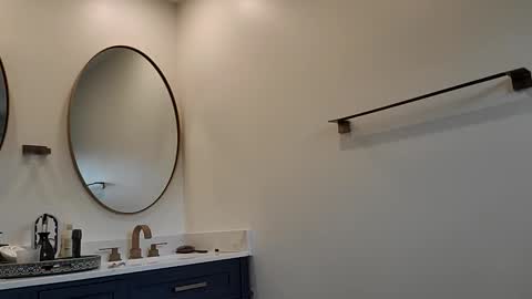 Snapshot of pavonesplash chatting on 12/01/25, 05:40 Pavone splash online show from 12/01/25, 05:40