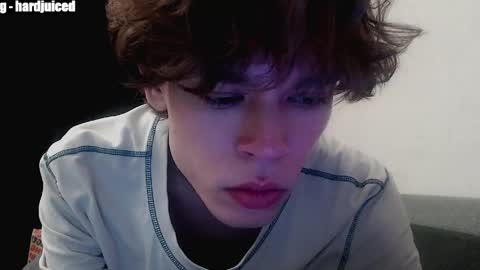Snapshot of pawclaw chatting on 04/17/26, 11:30 pawclaw online show from 04/17/26, 11:30