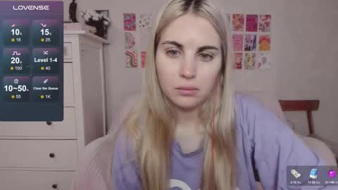 Snapshot of pawwsup1 chatting on 10/03/25, 06:54 Allisses online show from 10/03/25, 06:54