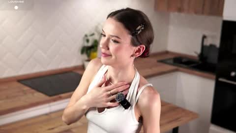 Snapshot of pazrapackii chatting on 02/24/26, 05:49 Sexy Mila online show from 02/24/26, 05:49