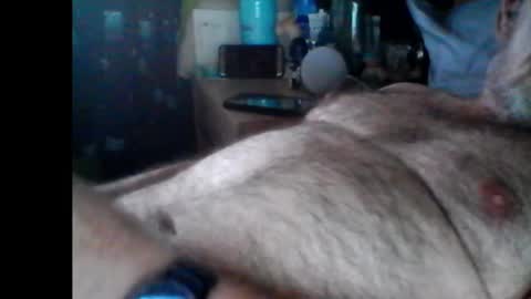 Snapshot of pbemid chatting on 12/17/24, 09:28 Papabear online show from 12/17/24, 09:28