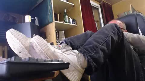 pc8474408 online show from 05/25/26, 12:05