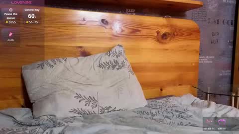 Peach boy  online show from 09/15/25, 07:08