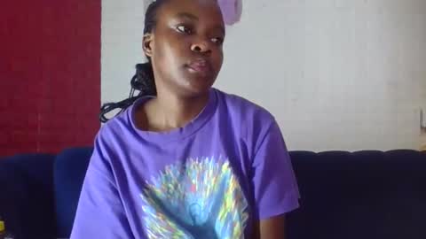 peach_melbah online show from 05/10/26, 12:54
