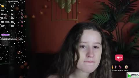 Snapshot of peach_mila chatting on 10/15/25, 05:02 your love online show from 10/15/25, 05:02