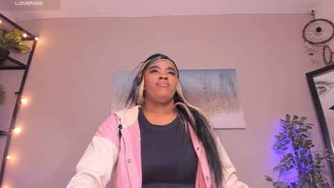 Snapshot of peachbrii chatting on 02/14/26, 12:35 Briana online show from 02/14/26, 12:35