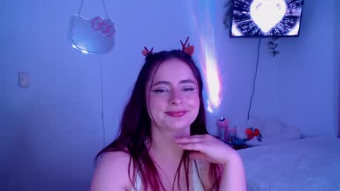 peacherry_ online show from 12/17/24, 04:34