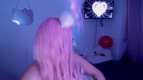 peacherry_ online show from 01/15/25, 02:06