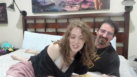 Snapshot of peaches_and_cupcake chatting on 09/27/25, 02:49 Peaches Cupcake Rachel and Bryce online show from 09/27/25, 02:49