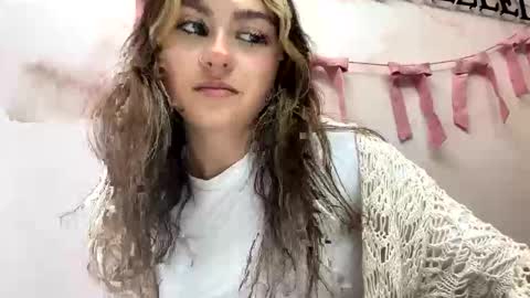 peachesncreampiezz online show from 05/23/26, 08:46