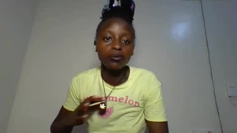 peachy_ebony online show from 11/11/25, 02:55