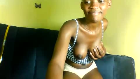 Snapshot of peachy_mummie chatting on 11/27/25, 07:38 peachie online show from 11/27/25, 07:38