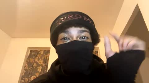 Snapshot of peachy_plum chatting on 10/20/25, 04:35 Peachy online show from 10/20/25, 04:35