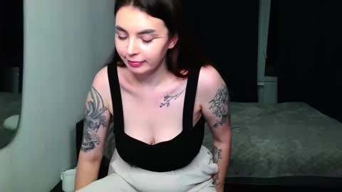 Snapshot of peachybabe__ chatting on 12/05/24, 02:09 Peachy online show from 12/05/24, 02:09