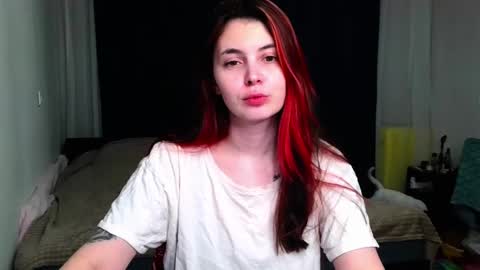 Snapshot of peachybabe__ chatting on 12/20/24, 08:45 Peachy online show from 12/20/24, 08:45