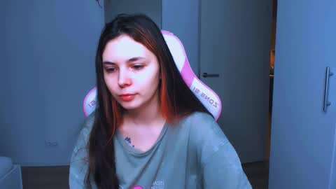 Snapshot of peachybabe__ chatting on 01/27/25, 03:50 Peachy online show from 01/27/25, 03:50