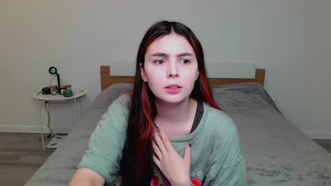 Snapshot of peachybabe__ chatting on 02/02/25, 11:21 Peachy online show from 02/02/25, 11:21