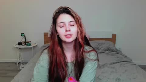 Snapshot of peachybabe__ chatting on 02/04/25, 10:13 Peachy online show from 02/04/25, 10:13