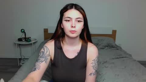 Snapshot of peachybabe__ chatting on 02/05/25, 01:15 Peachy online show from 02/05/25, 01:15