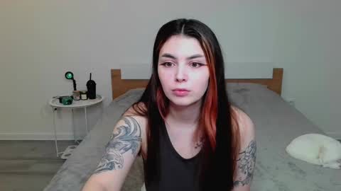Snapshot of peachybabe__ chatting on 02/10/25, 04:36 Peachy online show from 02/10/25, 04:36