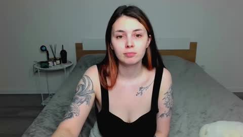 Snapshot of peachybabe__ chatting on 02/14/25, 05:19 Peachy online show from 02/14/25, 05:19