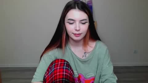 Snapshot of peachybabe__ chatting on 02/26/25, 04:45 Peachy online show from 02/26/25, 04:45