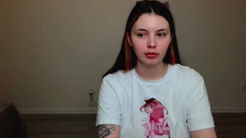 Snapshot of peachybabe__ chatting on 03/01/25, 05:49 Peachy online show from 03/01/25, 05:49