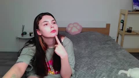 Snapshot of peachybabe__ chatting on 03/06/25, 03:35 Peachy online show from 03/06/25, 03:35