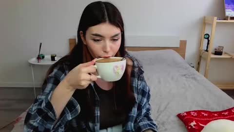 Snapshot of peachybabe__ chatting on 03/07/25, 09:40 Peachy online show from 03/07/25, 09:40