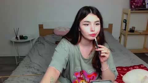 Snapshot of peachybabe__ chatting on 03/11/25, 11:04 Peachy online show from 03/11/25, 11:04