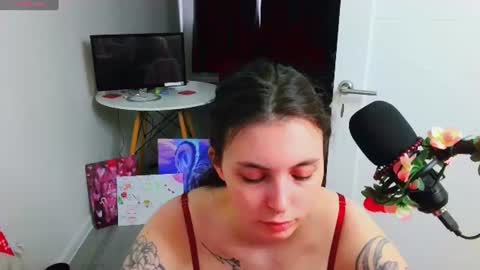Peachy online show from 06/24/26, 04:06