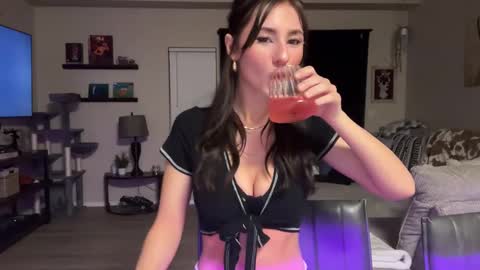 Olivia online show from 02/17/25, 02:53