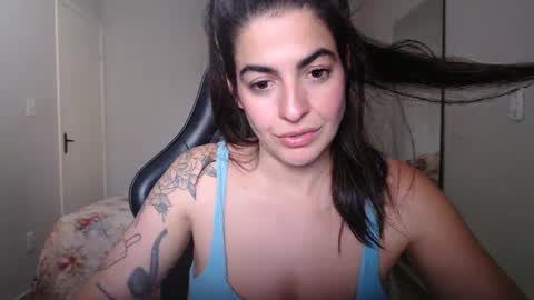 Snapshot of peachygal13 chatting on 09/19/25, 08:09 PeachyGal13 online show from 09/19/25, 08:09