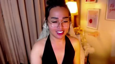 Snapshot of peakaboo_xx chatting on 05/12/26, 07:00 Angel Creamdensada online show from 05/12/26, 07:00