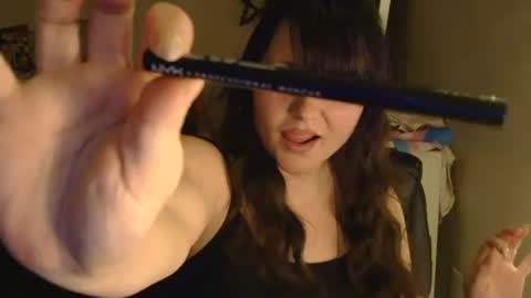 Snapshot of peakobunny chatting on 12/14/25, 11:31 peakobunny online show from 12/14/25, 11:31