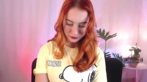 Snapshot of pear__moon chatting on 01/18/25, 02:47 LILLY online show from 01/18/25, 02:47
