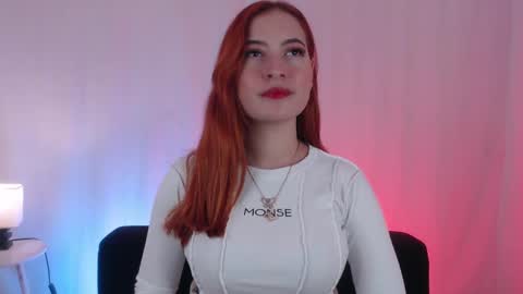 Snapshot of pear__moon chatting on 02/16/25, 09:38 LILLY online show from 02/16/25, 09:38