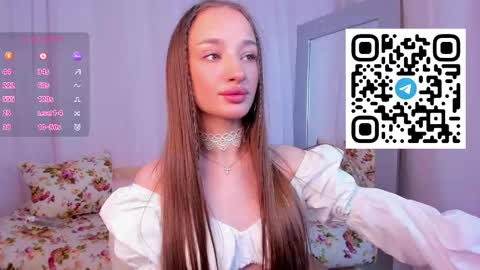 Snapshot of pearl_bloom chatting on 02/10/26, 12:04 Sex Leah online show from 02/10/26, 12:04