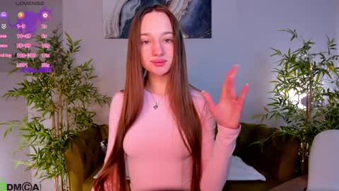 Snapshot of pearl_bloom chatting on 04/07/26, 01:06 Sex Leah online show from 04/07/26, 01:06