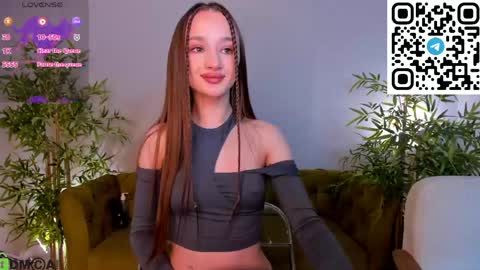 Snapshot of pearl_bloom chatting on 05/06/26, 01:14 Sex Leah online show from 05/06/26, 01:14